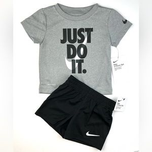 Nike Baby Boy 2 Piece Size 12 Month T-Shirt & Shorts Set DRI-FIT Multi Color